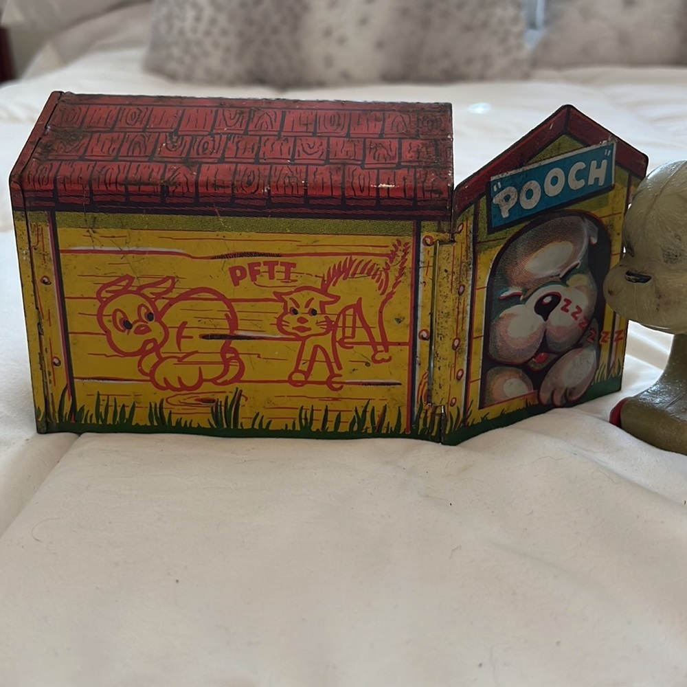 VINTAGE "Pooch" The Pop-Out Pup Toy - Picture 3 of 13